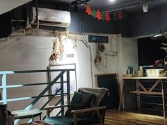 -84那年咖啡馆(李沧万达店)