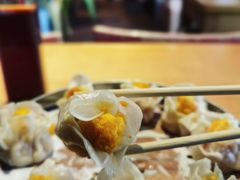 蛋黄鲜肉烧麦-真真鲜馄饨店(启蒙路店)