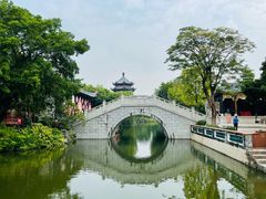 -岭南和园