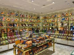 -VENCHI 闻绮(北京国贸商城店)