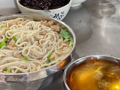 -正宗杨记普洱酸醋米线(总店)