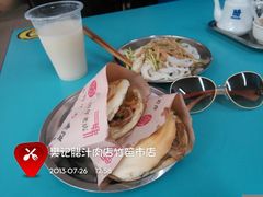 全家福-樊记腊汁肉(竹笆市总店)