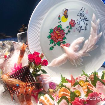 传说中的网红店 正好朋友生日 就去试了试…