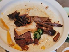 -潮界(LU·ONE凯德晶萃广场店)