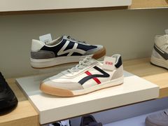 -hotwind热风(中贸广场店)