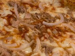 金枪鱼洋葱披萨-La Tavernetta(Bar à Vin)(乌鲁木齐路店)