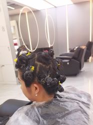 -赤道 Hair Salon