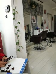 -艺时·漂发·染发·蛋白护理店