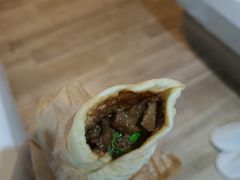 -胡万串饼(轻工大木桥小区店)