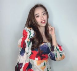 -PE SALON