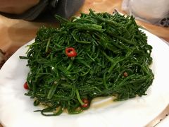 -苏莱特色牛骨滩羊手抓馆(长城东街总店)
