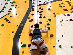 -问山MountQuest攀岩馆