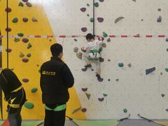 -问山MountQuest攀岩馆