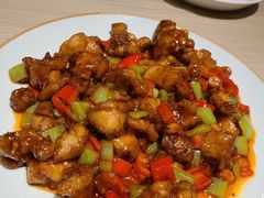 宫保鸡丁-小船渔村•大连菜•大连焖鱼(黄河路店)