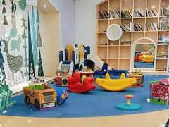 -红黄蓝成长中心•婴幼儿早教•托育(南山京基百纳广场店)