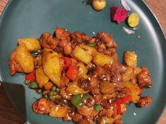 凤梨鸡腿肉-甜阿姨·天台花园私房菜(万松园店)
