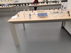 -华为授权体验店(中山公园来福士)
