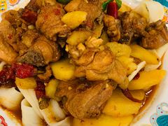 大盘鸡-巴依老爷新疆美食(常营店)