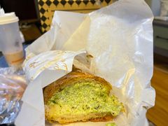 芥末飞鱼籽法棍-Let's Taipei 非常烘焙(太古里店)