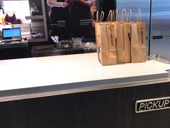 -luckincoffee瑞幸咖啡(香港名店街店)