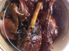 -王浩儿纪六孃甜皮鸭(凌云大厦店)