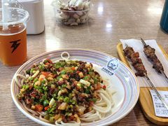 过油肉+碎肉拌面-歹歹的加个面过油肉拌面(贵州路店)