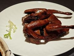 红烧乳鸽-惠食佳(滨江大公馆店)