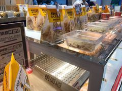 面包甜点陈列柜-東更道点心行(崂山丽达店)
