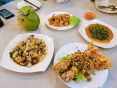 -大树下海鲜饭店