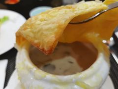 酥皮法式蘑菇汤-大佛寺高级素食自助餐厅