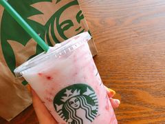 草莓酸奶星冰乐-星巴克臻选(江门汇悦大融城店)