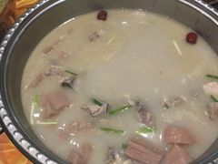 -九尊食上(生态园林酒店)