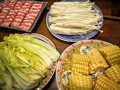 -沸炉重庆老火锅(军事博物馆店)