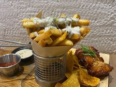 -Mark&Mars Restaurant