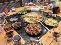 -顶顶汤火牛排火锅·经典铜锅涮肉