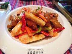 -香巴拉云南餐厅(华莱坞店)