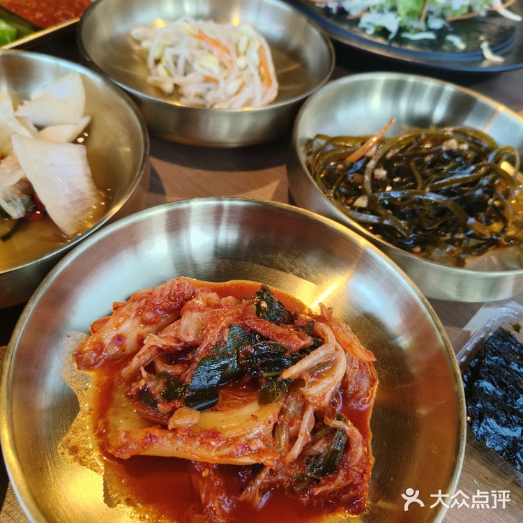 超级棒的韩式碳烤活鳗鱼