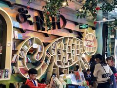 -钟书阁(松江泰晤士小镇店)