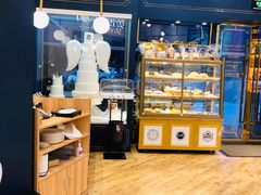 面包甜点陈列柜-BONBON BAKERY