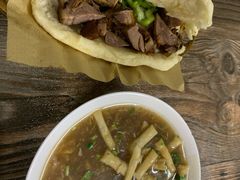 -德仁务·大饼卷肉