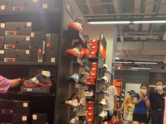 -NIKE上海青浦优选体验店