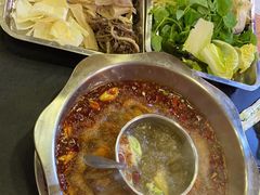 -金鼎雪山牦牛杂火锅(理县总店)