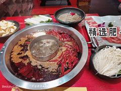 特色鲜香菌汤鸳鸯锅-谭鸭血老火锅(七宝万科广场店)