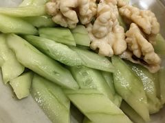 凉拌黄瓜-椒爱水煮鱼川菜(让胡路万达店)