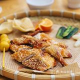 服啦…这么偏僻的地方居然有这么一家大排档❗️
