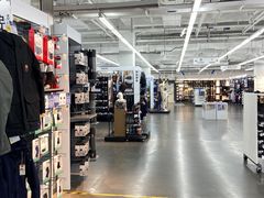 -迪卡侬(苗岭路店)