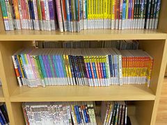 -漕河泾街道图书馆(漕河泾社区文化活动中心店)