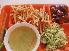 -同济大学本部学苑饮食广场