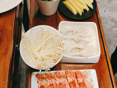 -沸炉重庆老火锅(军事博物馆店)