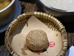 麻酱烧饼-魁盛居百年鲁菜馆(县西巷店)